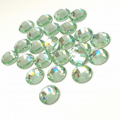 Rhinestones online Preciosa VIVA12 Flatback - Chrysolite pic 2 Preciosa VIVA12 Flatback - Chrysolite pic 2