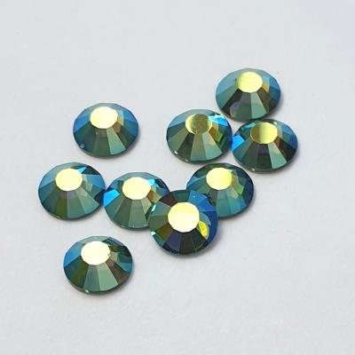 Rhinestones online Preciosa VIVA12 Flatback - Green Tourmaline AB pic 2 Preciosa VIVA12 Flatback - Green Tourmaline AB pic 2