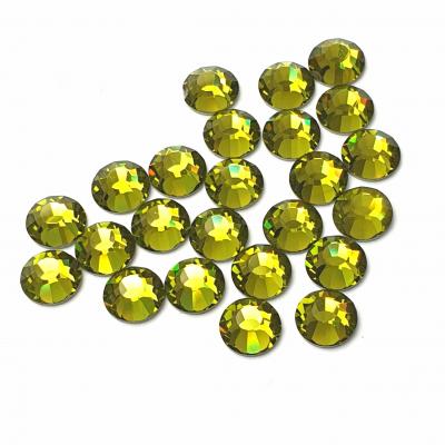 Rhinestones online Preciosa VIVA12 Flatback - Olivine pic 2 Preciosa VIVA12 Flatback - Olivine pic 2