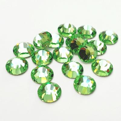 Rhinestones online Preciosa VIVA12 Flatback - Peridot pic 2 Preciosa VIVA12 Flatback - Peridot pic 2